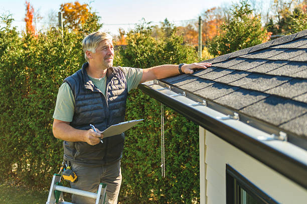 Professional Roofing technician working in Islandton, SC
